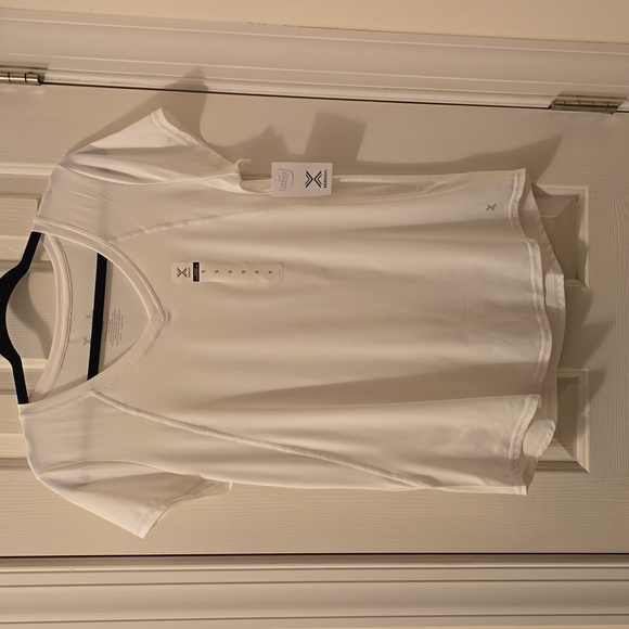XERSION WOMENS WHITE ATHLETIC  SHORT SLEEVES TEE SIZE SMALL - Picture 2 of 12